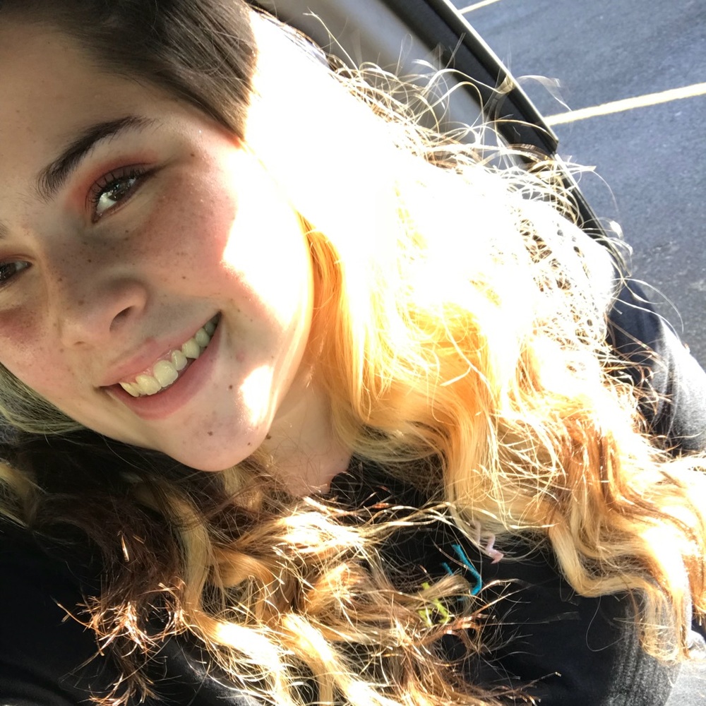 Meet your Posher, Becca